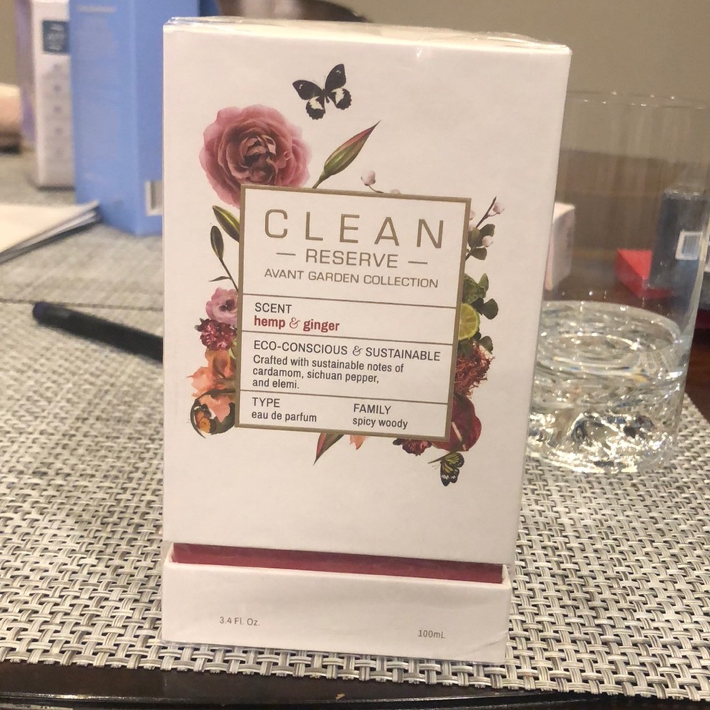 Clean reserve avant- garden collection